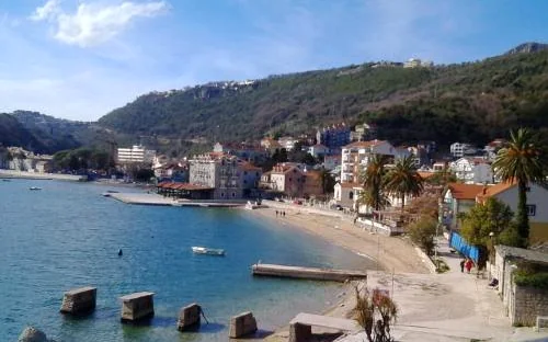 Trosobni apartman — Meljine